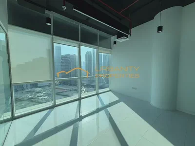 Spacious Unfurnished Office to Rent in B2B Tower, Business Bay — Fully Fitted, City View-3