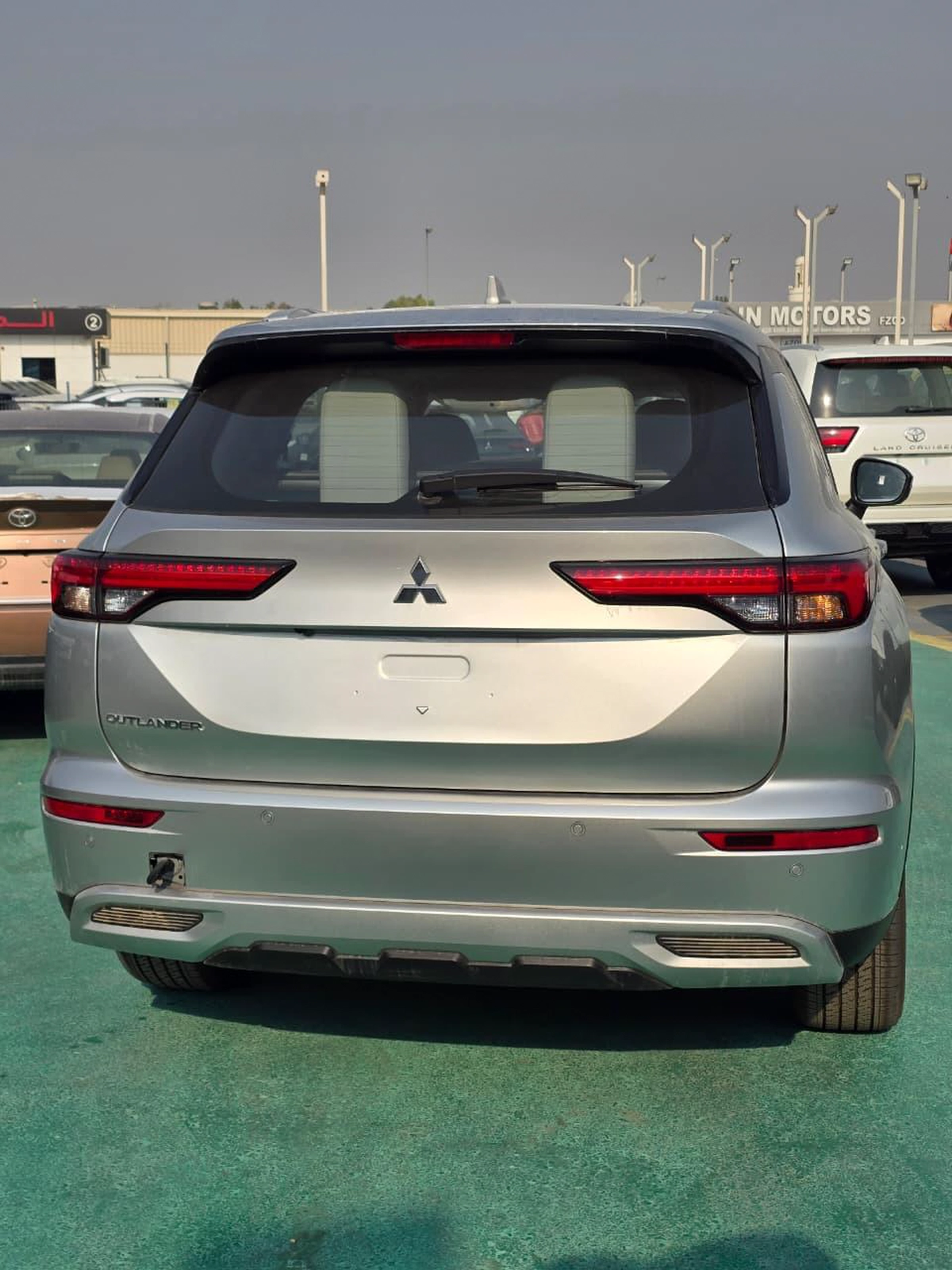 MITSUBISHI OUTLANDER H LINE-4-4