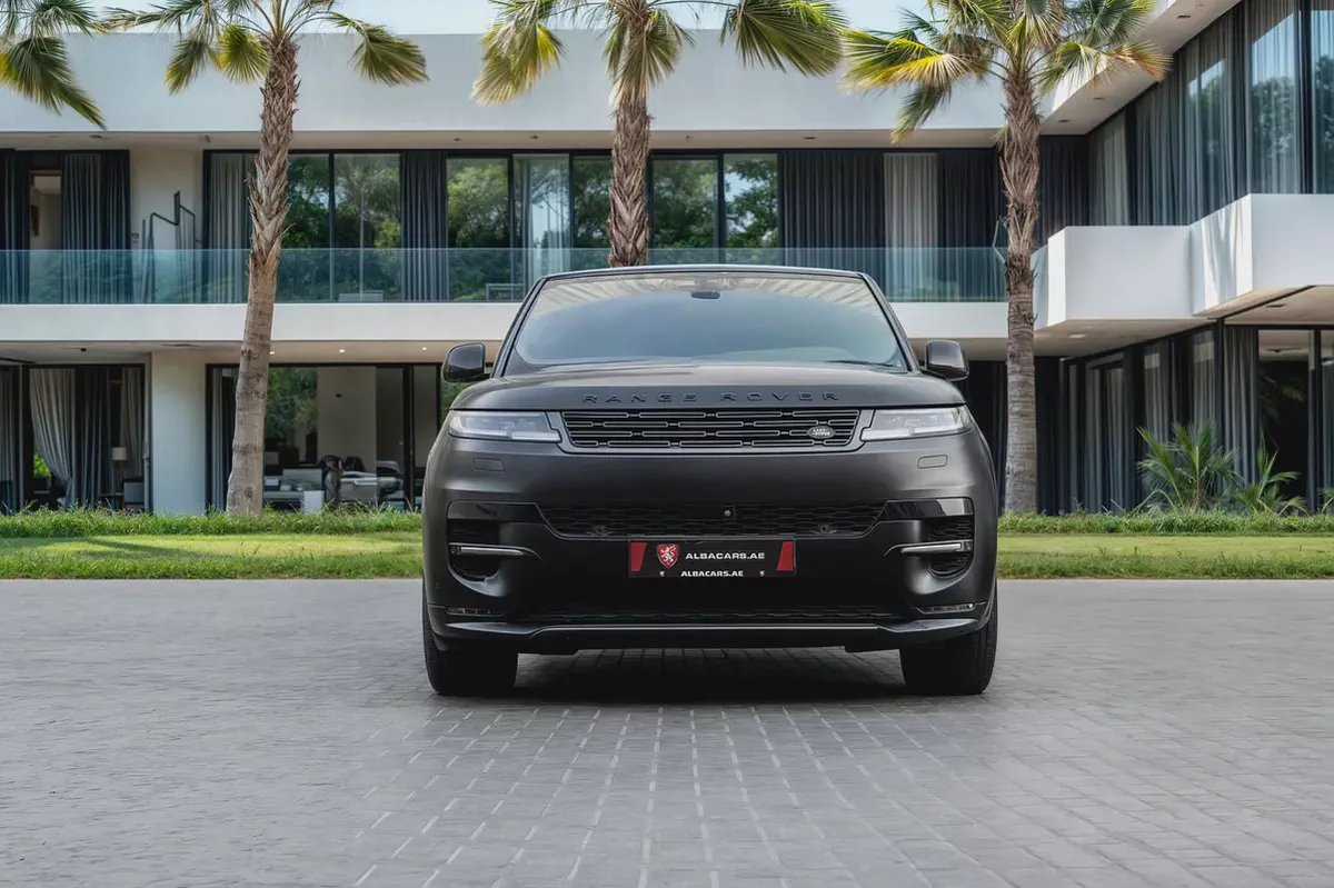 8,421 P.M | First Edition | V8 | Land Rover Warranty til May 2028 | 0% Downpayment-3-3