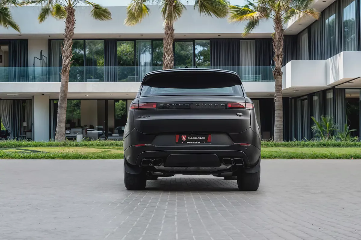 8,421 P.M | First Edition | V8 | Land Rover Warranty til May 2028 | 0% Downpayment-4-4