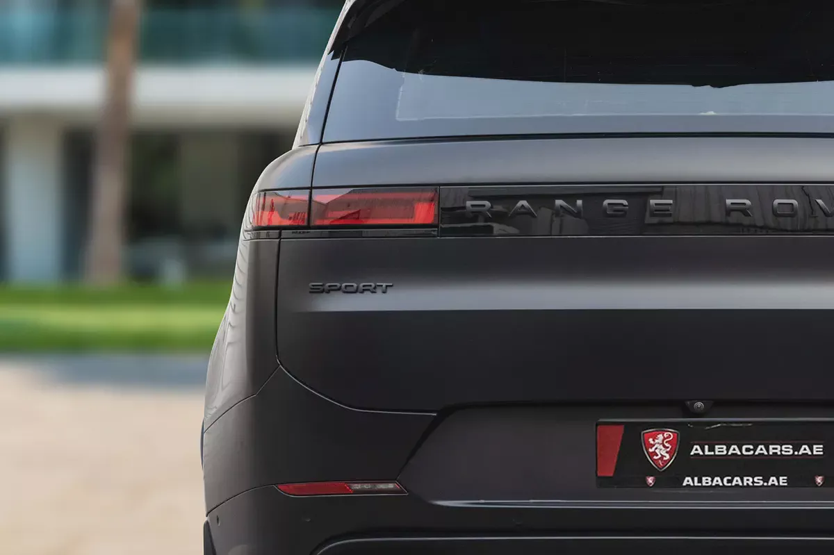 8,421 P.M | First Edition | V8 | Land Rover Warranty til May 2028 | 0% Downpayment-5-5