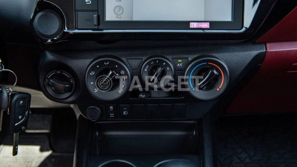 Toyota Hilux SGLX HILUX 2.4L AT 4WD DIESEL-14-0