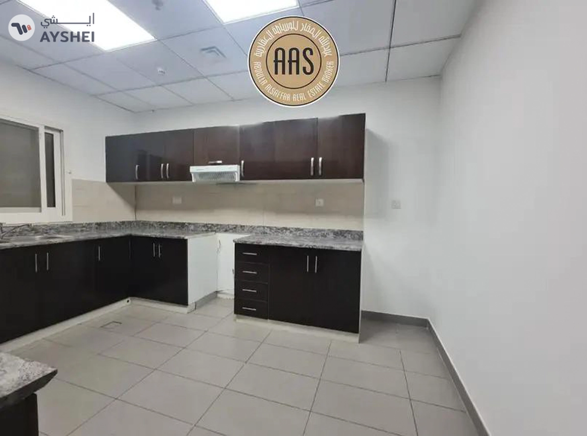 Luxurious and Spacious Chiller Free 2Bhk With Master Rooms Full Facilities-7-7