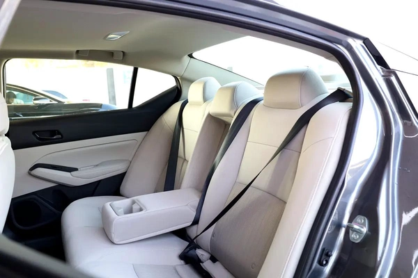 Dealership Warranty 3 years | AED 1,690 Monthly | Nissan Altima SV 2.5L | GCC | Zero Down Payment
