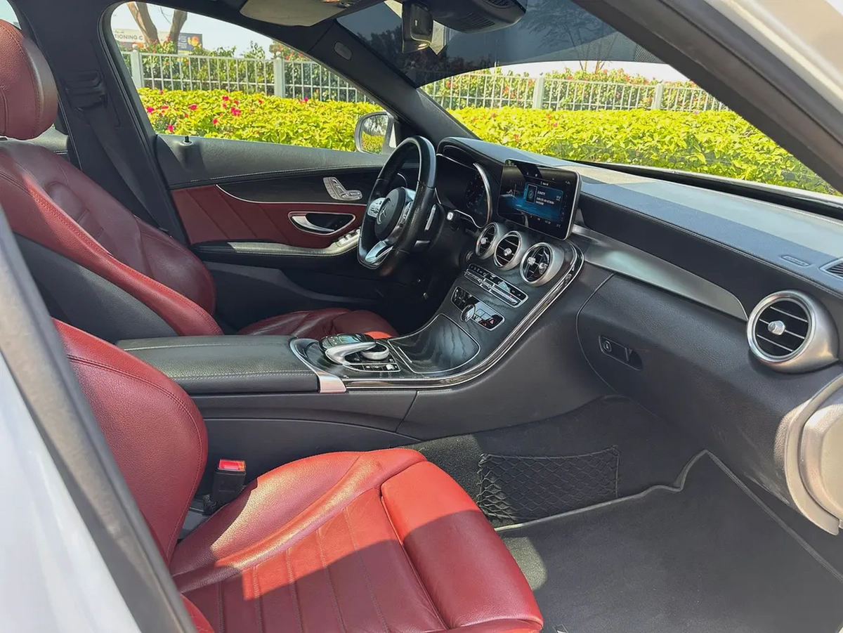 2020 Mercedes-Benz C200 | GCC Specs | Low Mileage | Pristine Condition-13-13