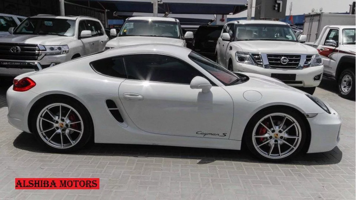 Porsche Cayman S-4-4