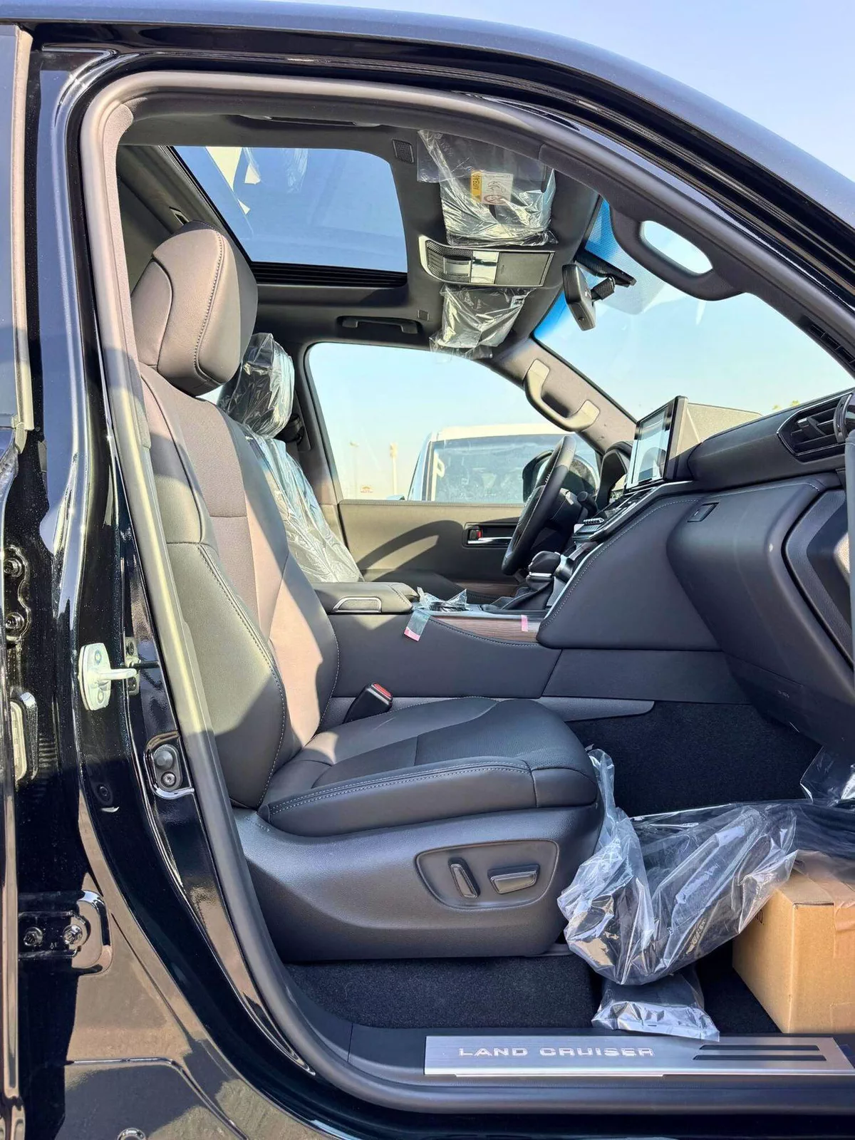 Toyota Land Cruiser GXR 4.0L Full Option | Digital Meter | SUNROOF | CODE# GXR42H-8-0