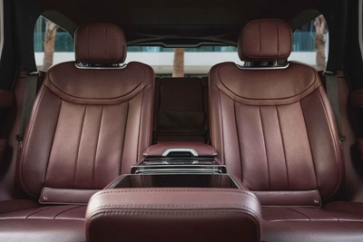 9,107 P.M | P530 | V8 | Autobiography | LR Warranty + S/Contract-11