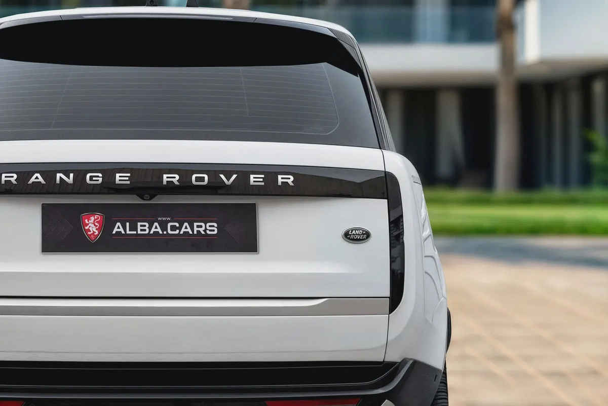 9,107 P.M | P530 | V8 | Autobiography | LR Warranty + S/Contract-5-5