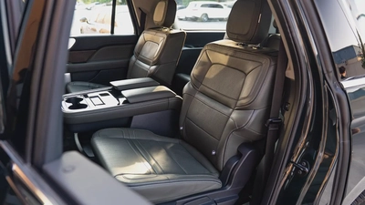 2024 Lincoln Navigator Presidential, Lincoln Warranty + Service Pack, Low Kms, 7-Seater, GCC-17