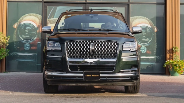 2024 Lincoln Navigator Presidential, Lincoln Warranty + Service Pack, Low Kms, 7-Seater, GCC