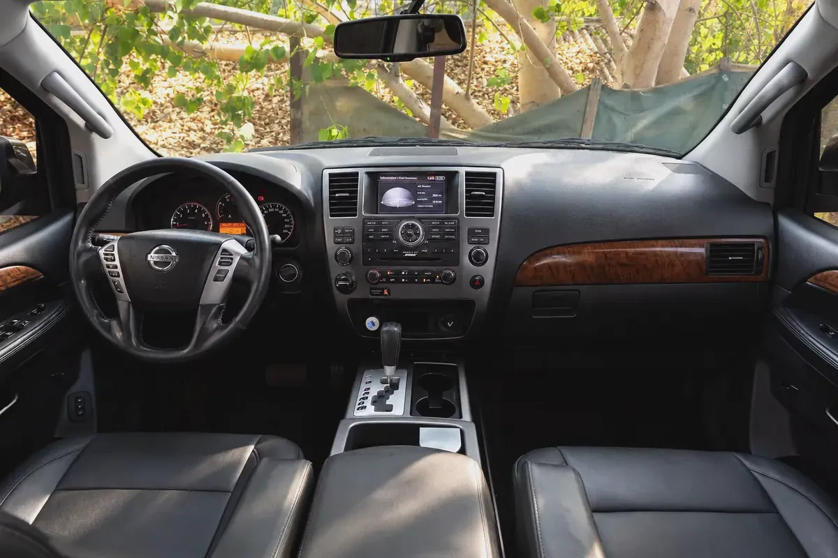 SINGLE OWNER | FULL NISSAN SERVICE HISTORY | NISSAN ARMADA LE-9-9