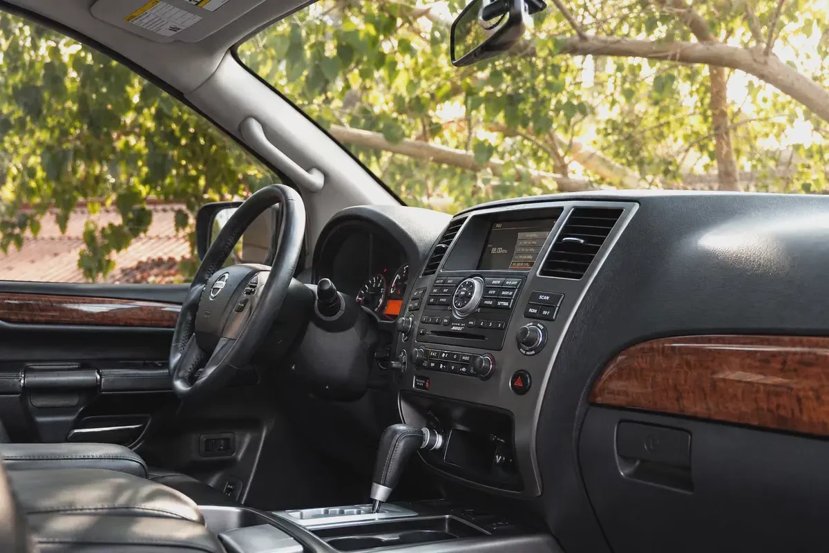 SINGLE OWNER | FULL NISSAN SERVICE HISTORY | NISSAN ARMADA LE-3-3