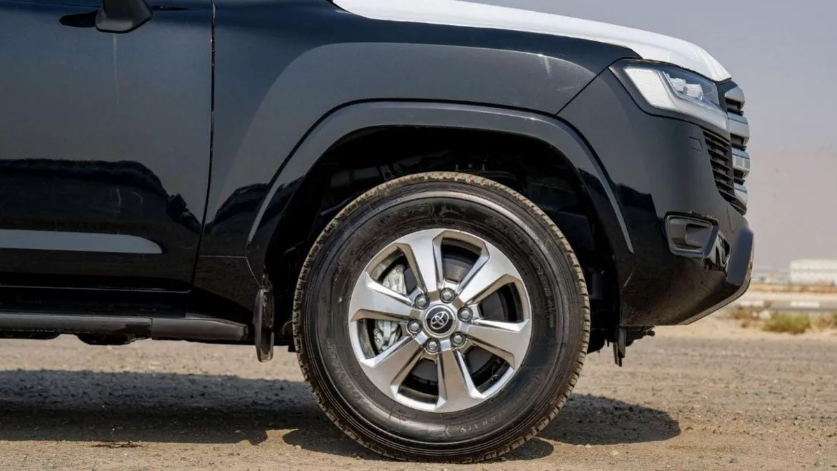 Toyota Land Cruiser VX LAND CRUISER VX 4.0L-8-0