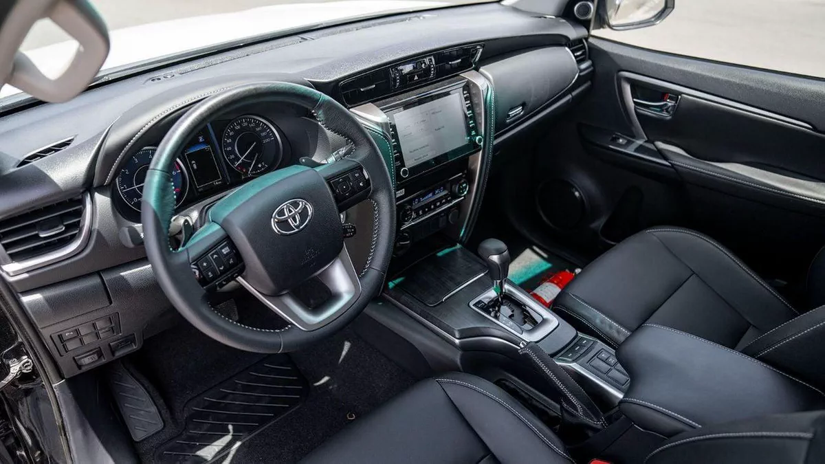 Toyota Fortuner VX2 Toyota Fortuner 2.8L diesel Full Option 2024-10-0