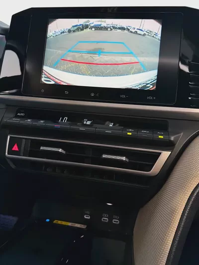 Toyota Camry E - plus hybrid 2025 | GCC Specs |-11