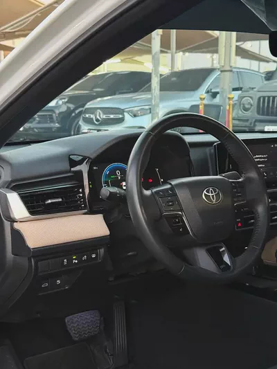 Toyota Camry E - plus hybrid 2025 | GCC Specs |-7