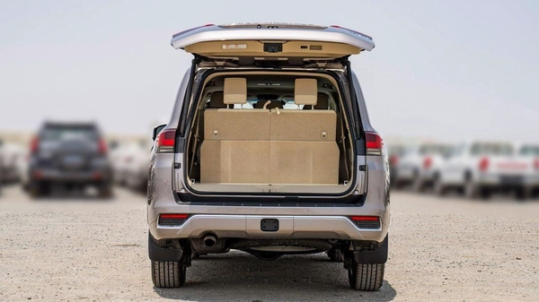 Toyota Land Cruiser VXR 3.5L