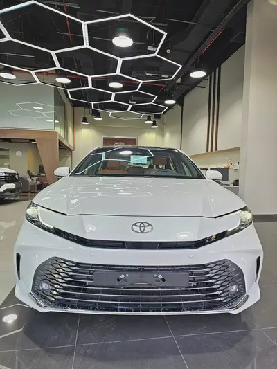 Toyota Camry GLE 2026 GCC Specs - New car 0 k-0