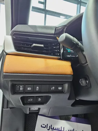 Toyota Camry GLE 2026 GCC Specs - New car 0 k-11