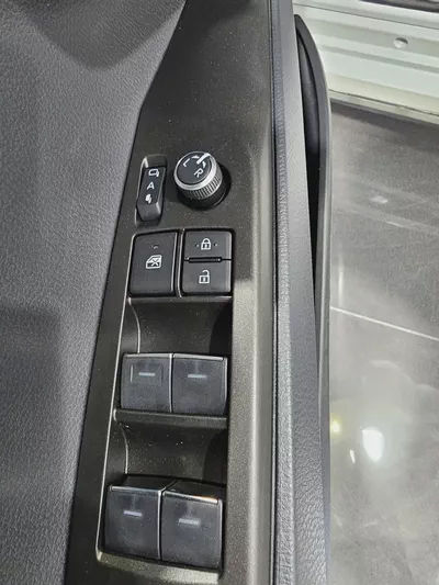 Toyota Camry GLE 2026 GCC Specs - New car 0 k-12