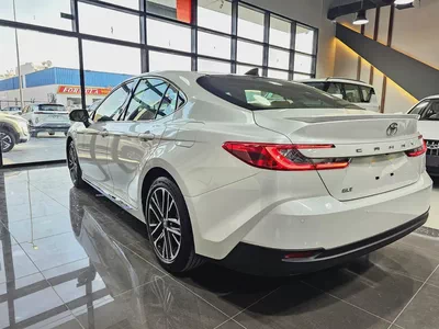 Toyota Camry GLE 2026 GCC Specs - New car 0 k-4