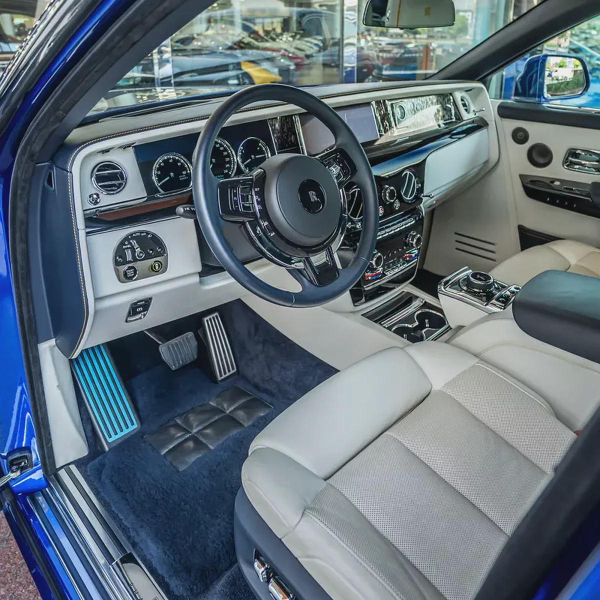2019 Rolls-Royce Phantom GCC DONE ONLY 4000KM-5-5