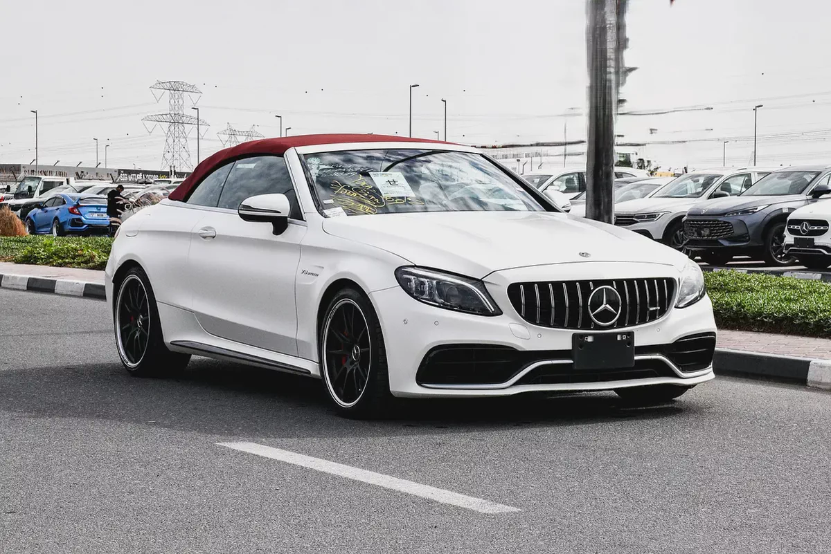 2019 - BENZ C63 S CABRIOLET  - SUPER CLEAN - LIKE NEW - ONLY 68,000 KM