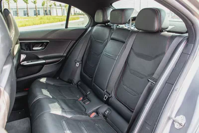 مرسيدس-بنز سي-كلاس C43 AMG-17