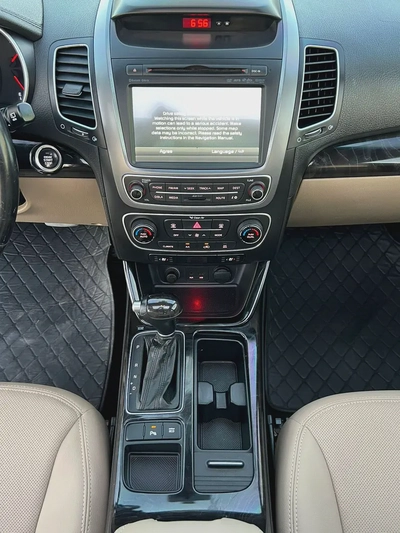 Well Maintained Kia Sorento GT-Line 2014 | GCC Specs-12