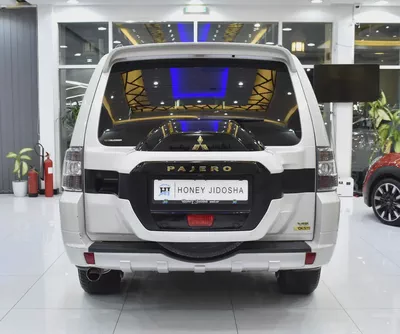 AED 971 EMi at 0% DP | Mitsubishi Pajero GLS ( 2019 Model ) in White Color GCC Specs-4