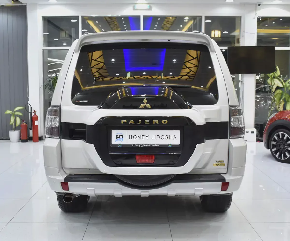 AED 971 EMi at 0% DP | Mitsubishi Pajero GLS ( 2019 Model ) in White Color GCC Specs-4-4