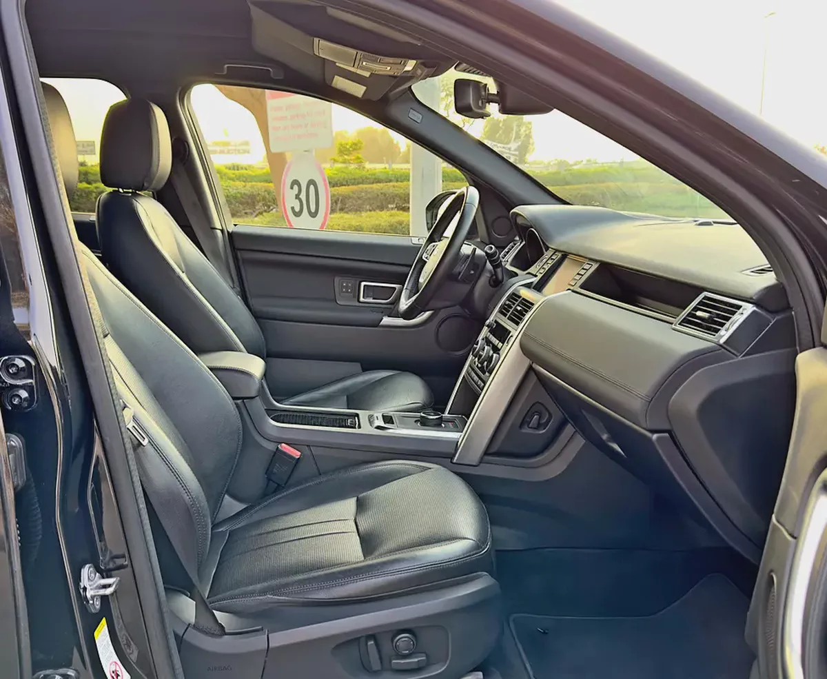 2019 Land Rover Discovery Sport HSE-10-10