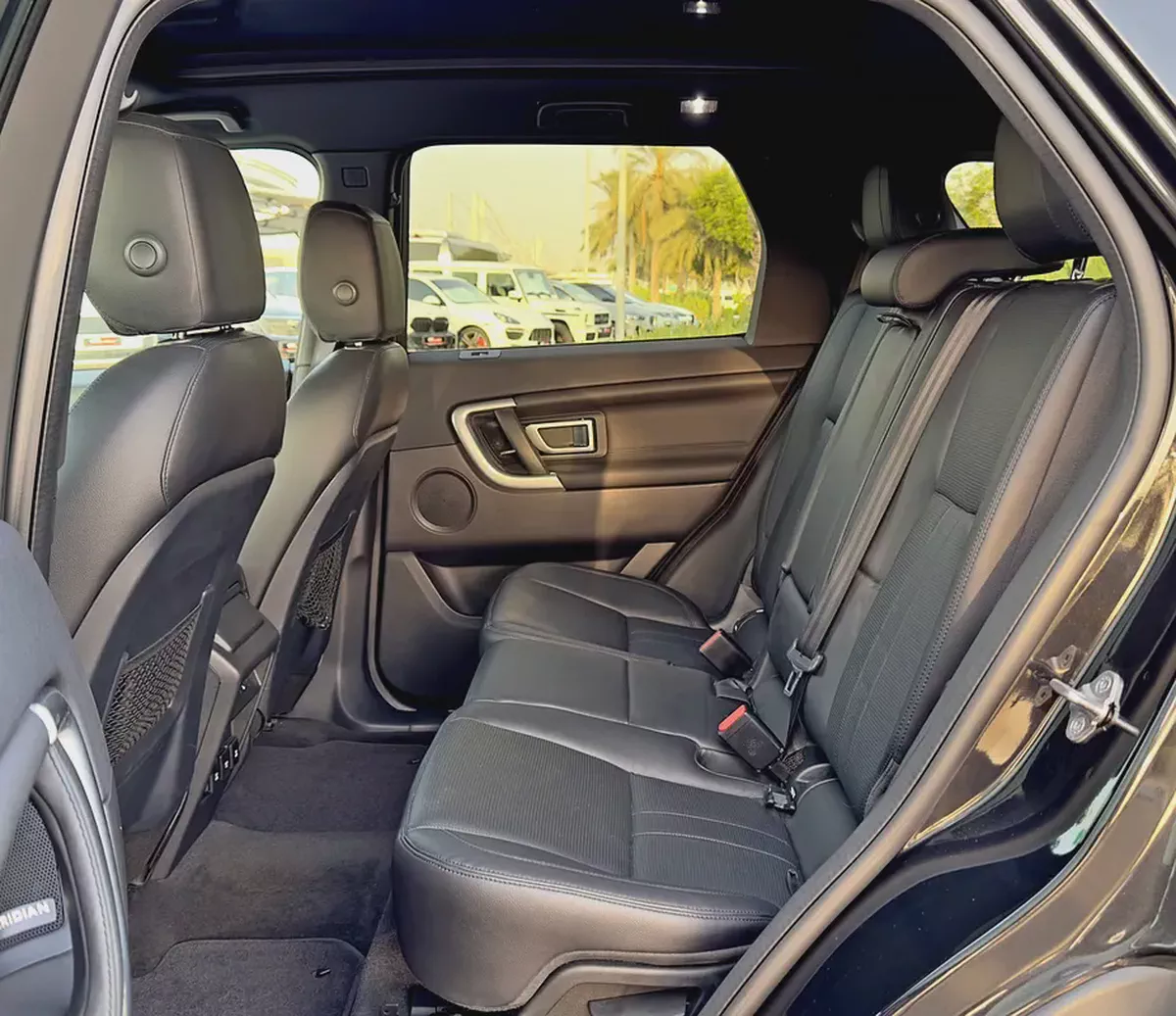 2019 Land Rover Discovery Sport HSE-12-12