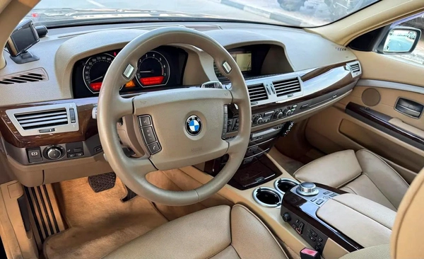 BMW | 7 SERIES | 750i | 2007 | BEIGE INTERIOR | ONLY : 85,885 KM | JAPAN IMPORT | CLEAN TITLE