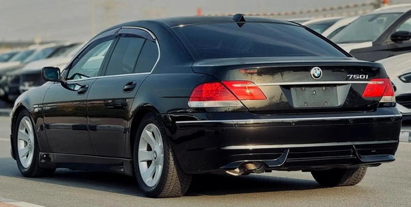 BMW | 7 SERIES | 750i | 2007 | BEIGE INTERIOR | ONLY : 85,885 KM | JAPAN IMPORT | CLEAN TITLE