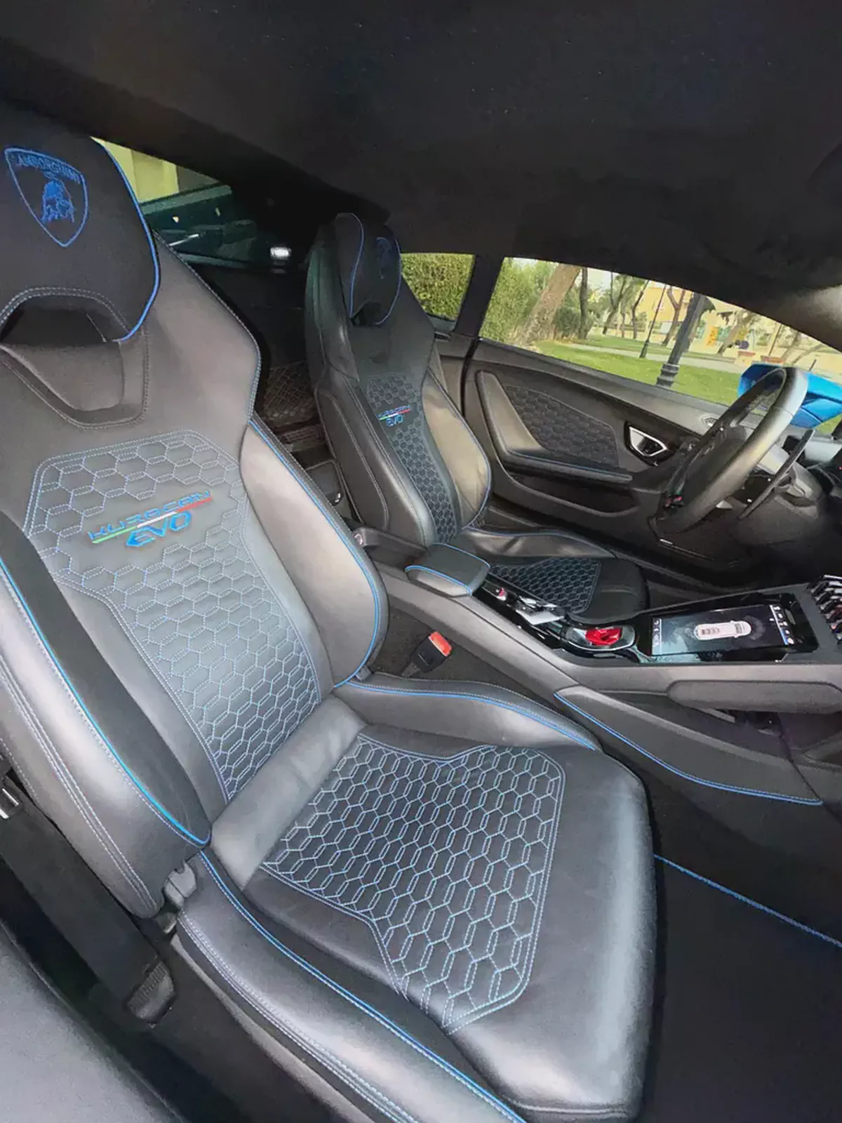 2023 Lamborghini Huracan EVO Coupe | GCC Specs | Pristine Condition-7-7