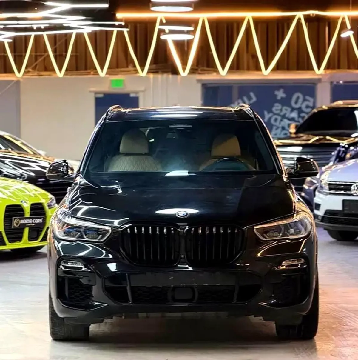 BMW X5 50i M SPORT-3-0