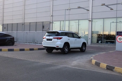 Toyota Fortuner EXR 2023-16