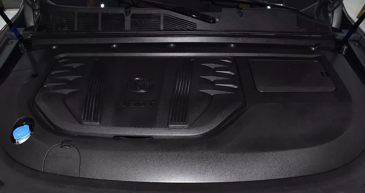Changan CS85 360T ( 2023 Model ) in Silver Color GCC Specs-6-6