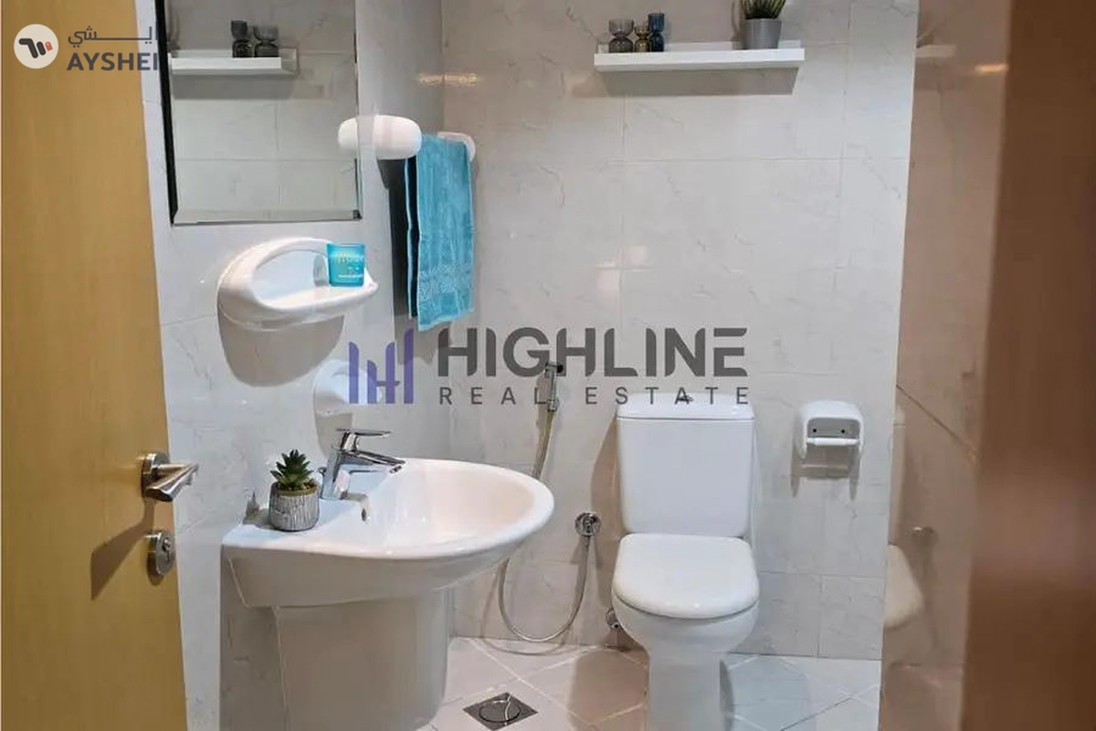 Bright Unit | Premium Location | with Garden