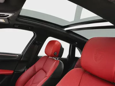 2022 Porsche Macan T-12