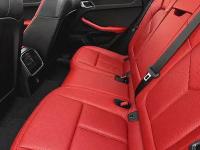 2022 Porsche Macan T-13