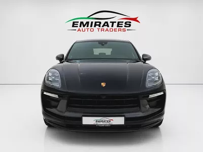 2022 Porsche Macan T-1
