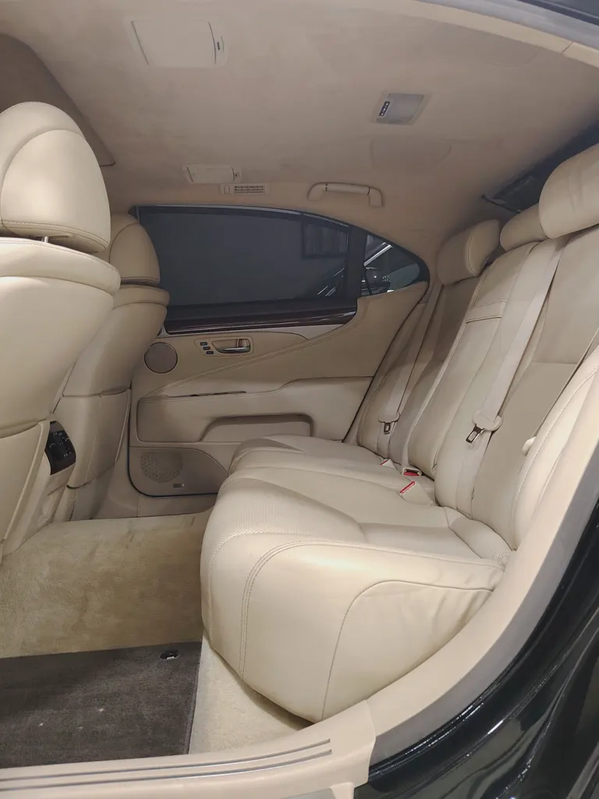 Lexus LS 460L 2015 USA Specifications