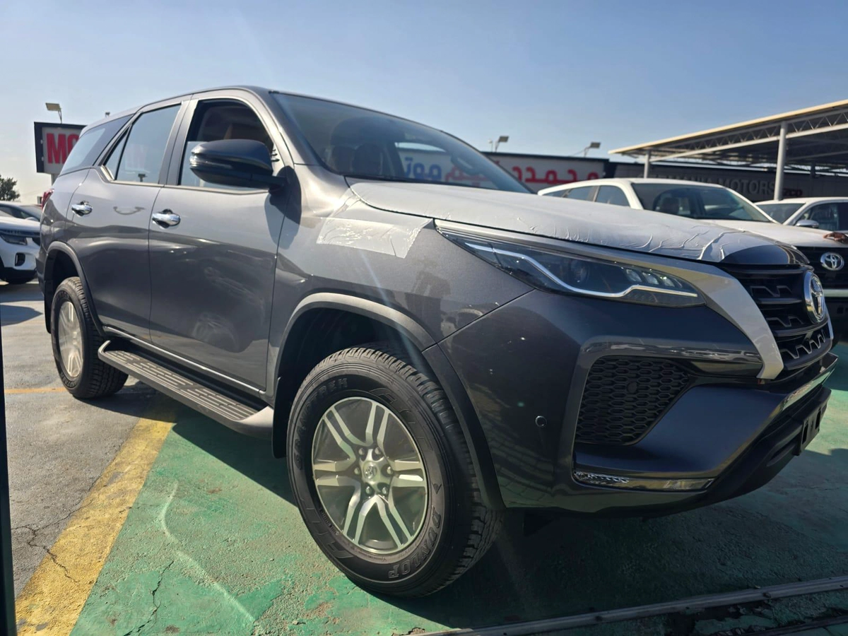 TOYOTA FORTUNER 2.7L PETROL 2026 – DARK GREY-6-6