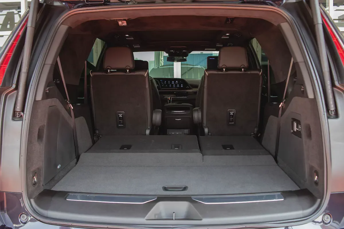 Cadillac Escalade Sport Platinum Plus 2024 | 4,000KM | UNDER WARRANTY-19-19