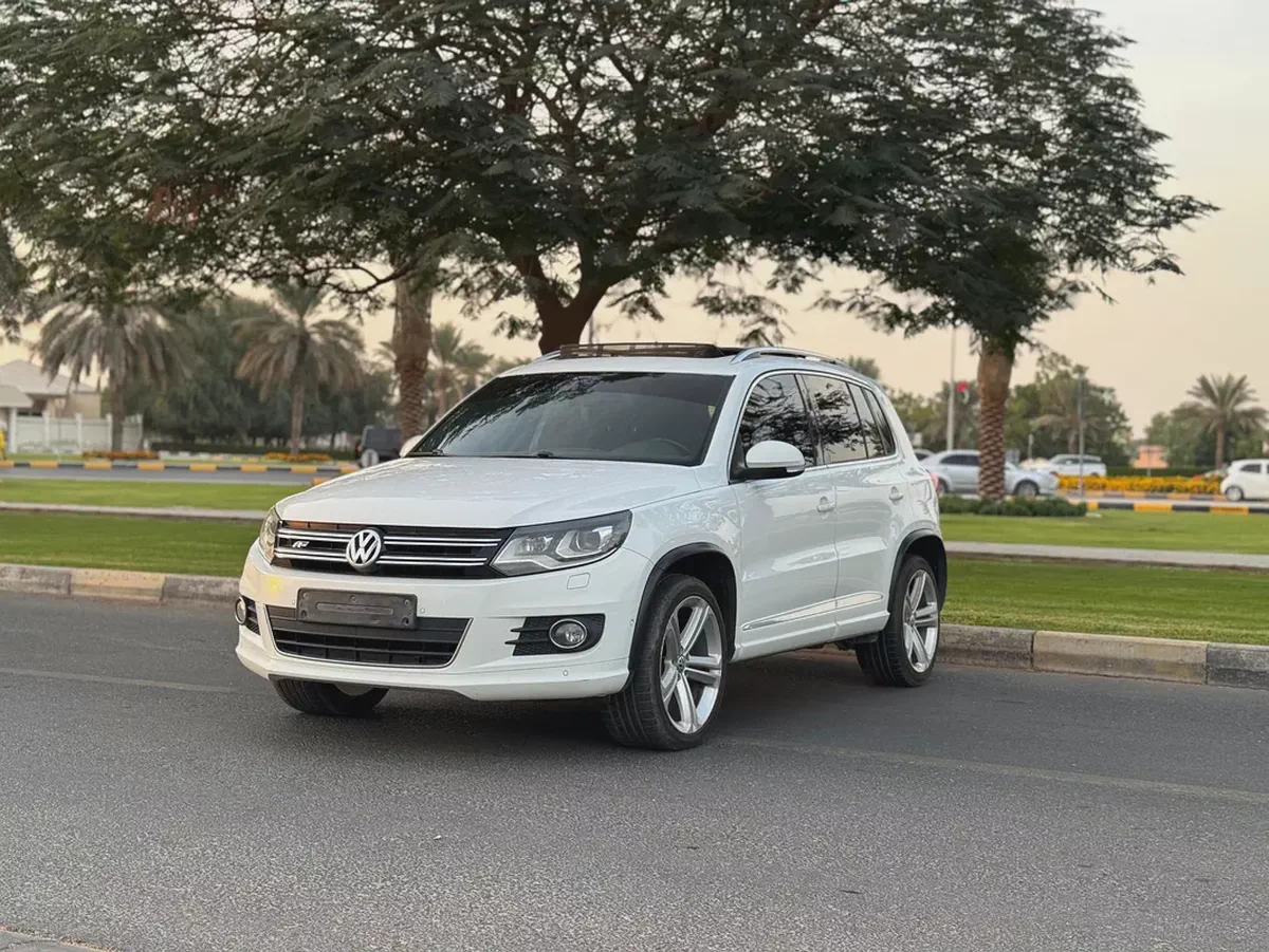 VOLKSWAGEN TIGUAN MODEL 2015 GCC SPACE FULL OPTION-12-12