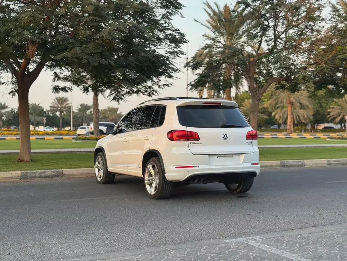 VOLKSWAGEN TIGUAN MODEL 2015 GCC SPACE FULL OPTION-7-7