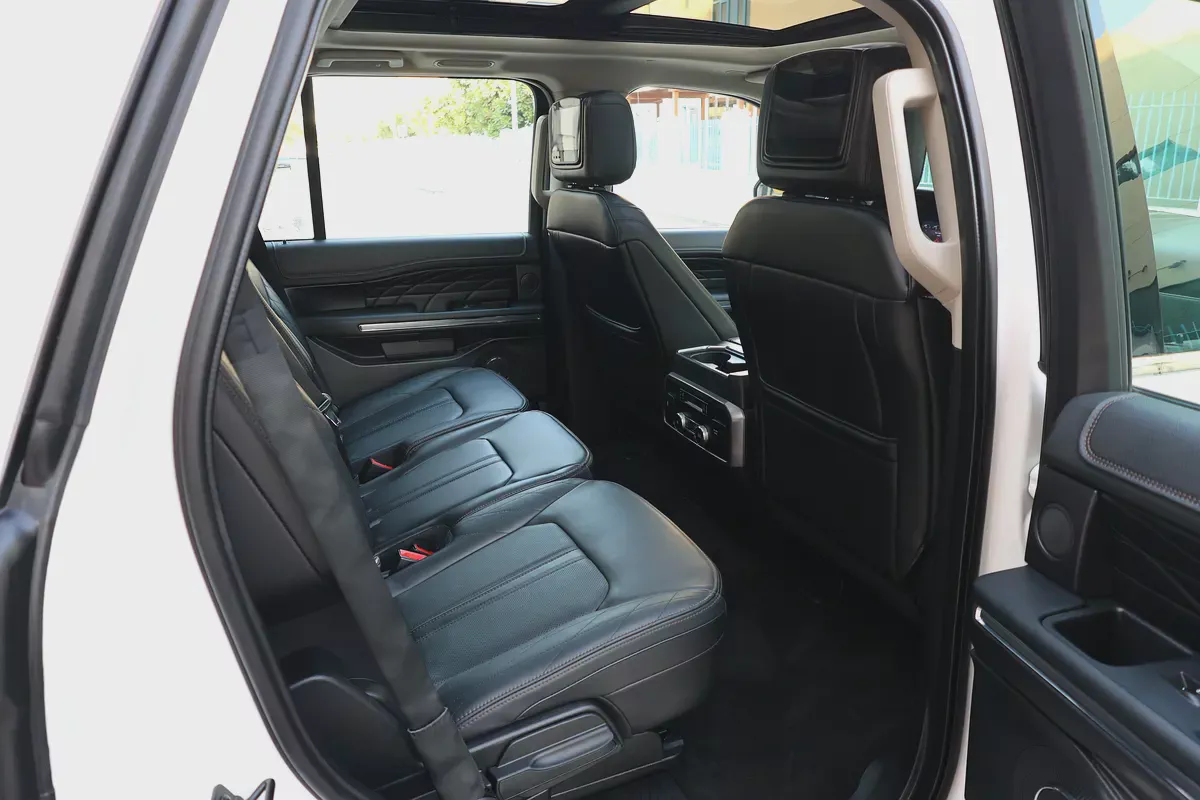 Ford Expedition-Platinum-2019-96000 KM-GCC SPECS-17-17